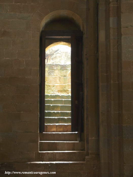 NAVE DEL TEMPLO DESDE LA CABECERA